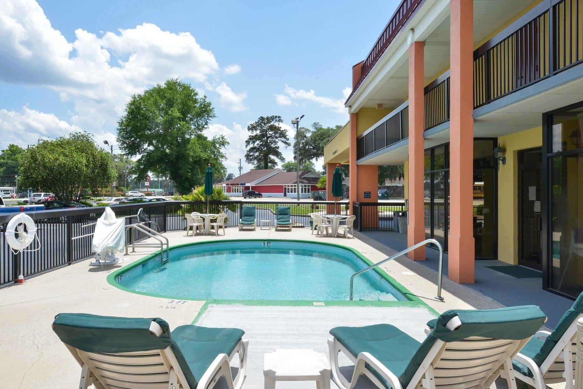 Suburban Studios Hinesville - Fort Stewart Area 外观 照片