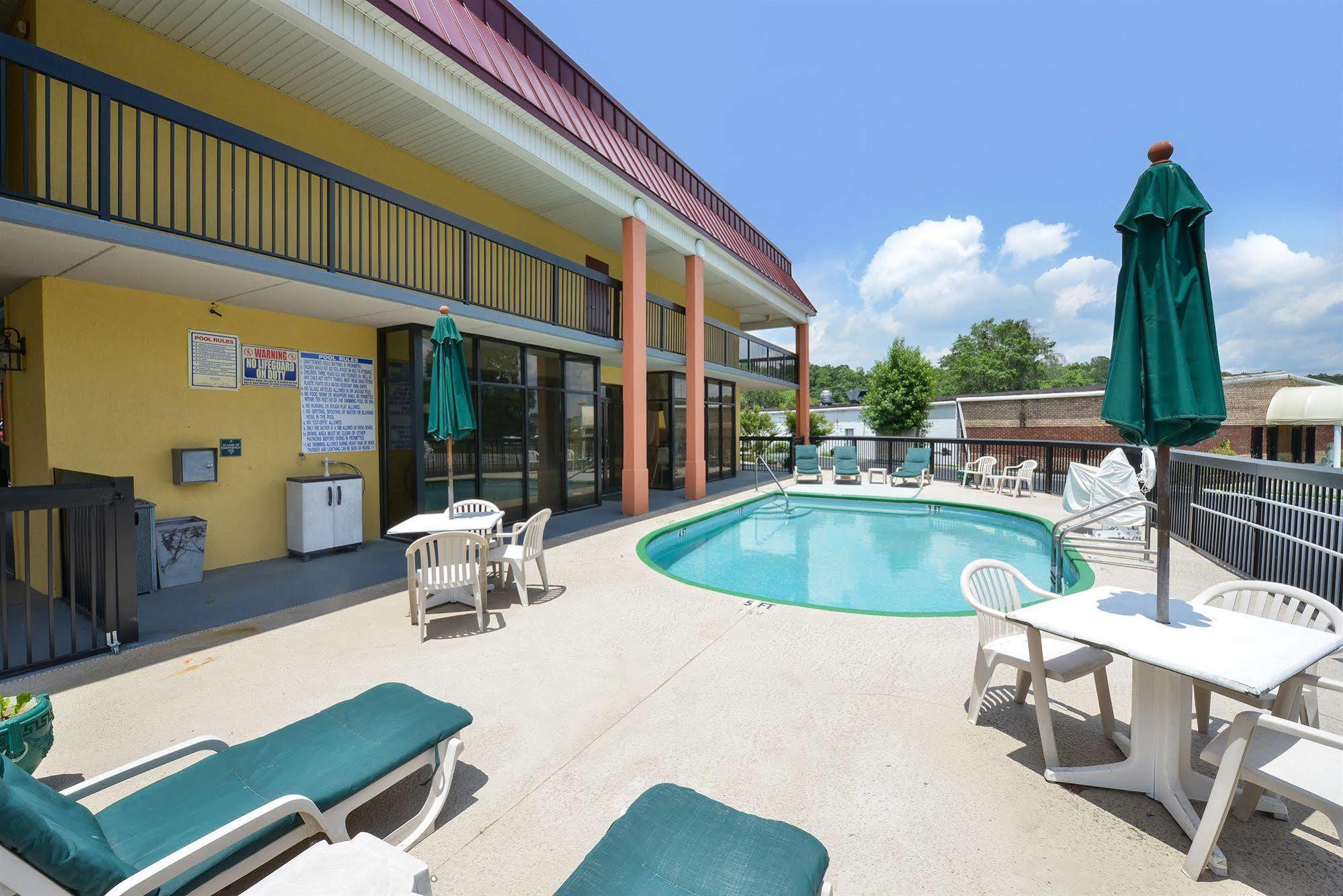 Suburban Studios Hinesville - Fort Stewart Area 外观 照片